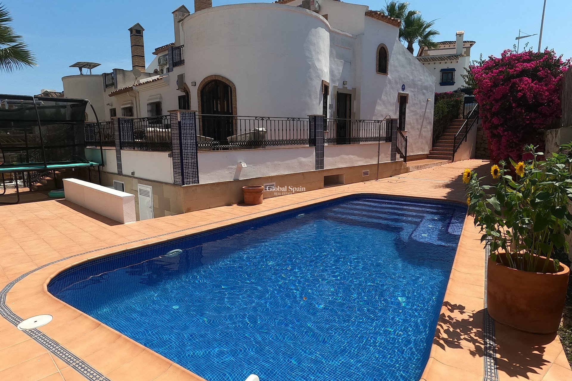 Resale - VILLA -
ALGORFA - LA FINCA GOLF / ALGORFA