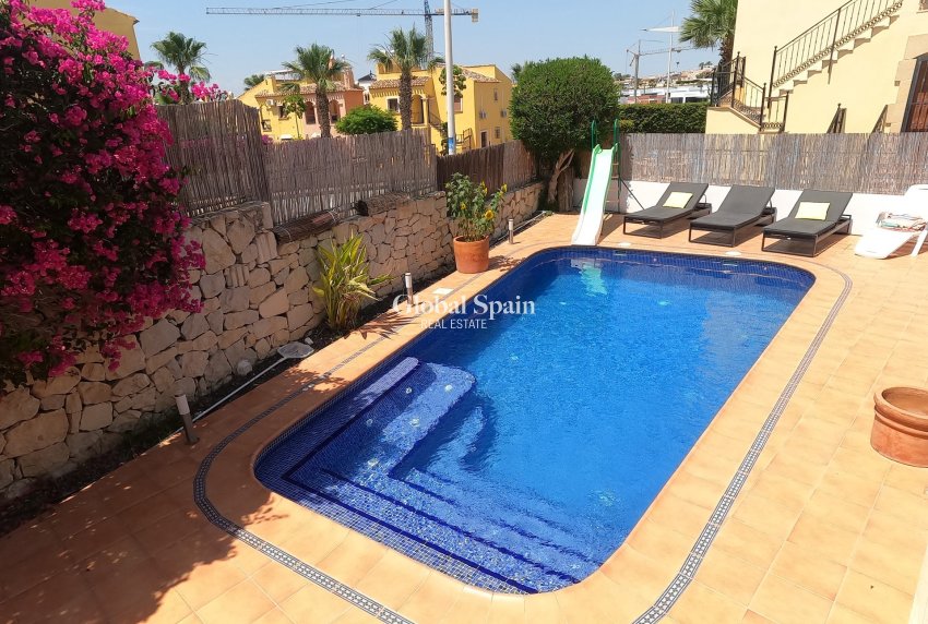 Resale - VILLA -
ALGORFA - LA FINCA GOLF / ALGORFA