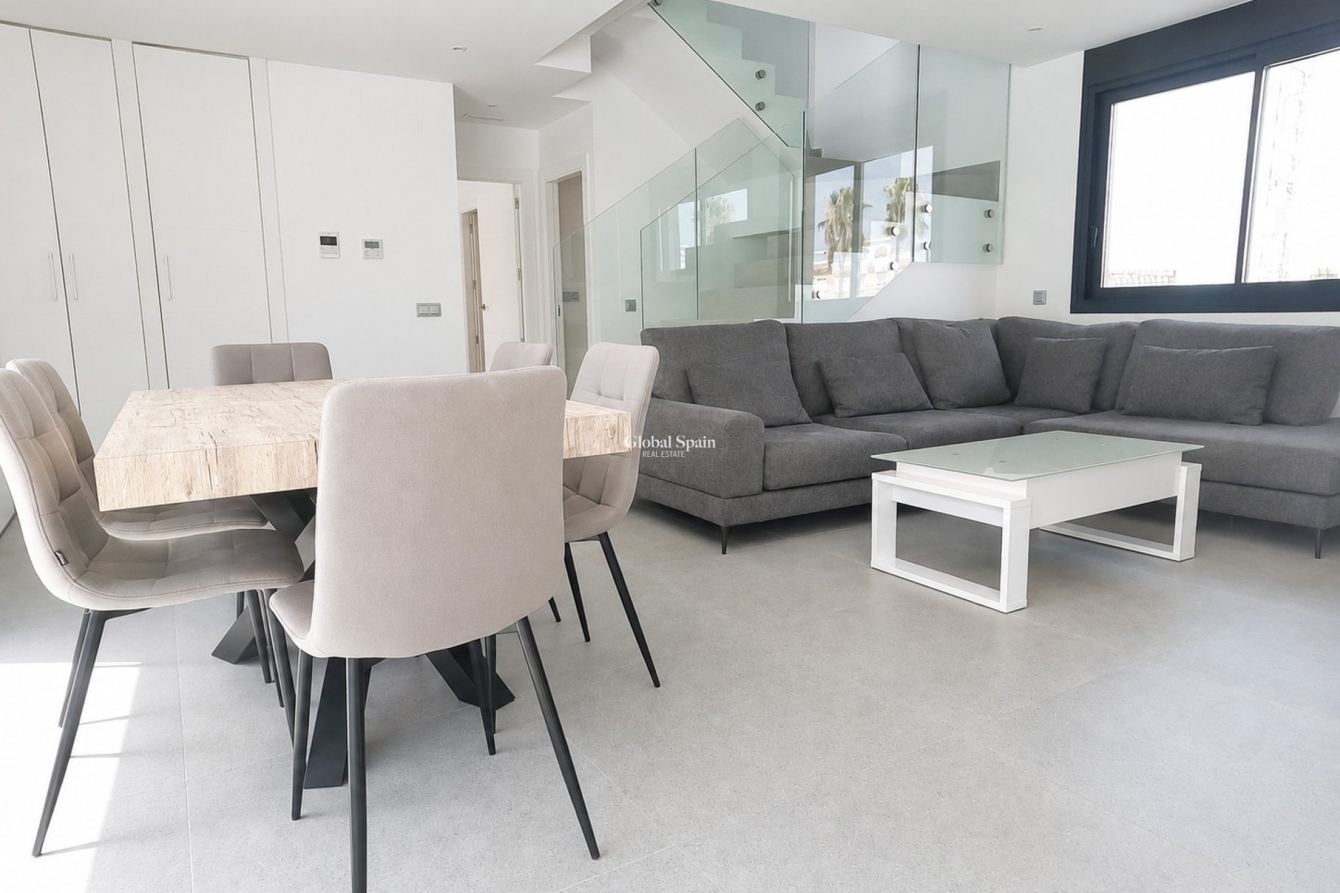 Resale - VILLA -
ALGORFA - LA FINCA GOLF / ALGORFA
