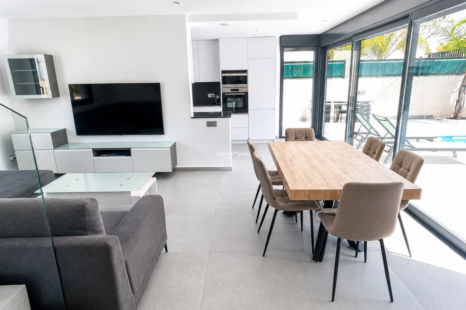 Resale - VILLA -
ALGORFA - LA FINCA GOLF / ALGORFA