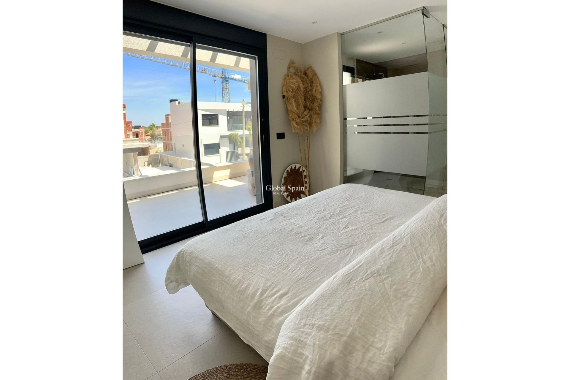 Resale - Villa -
ALGORFA - LA FINCA GOLF / ALGORFA