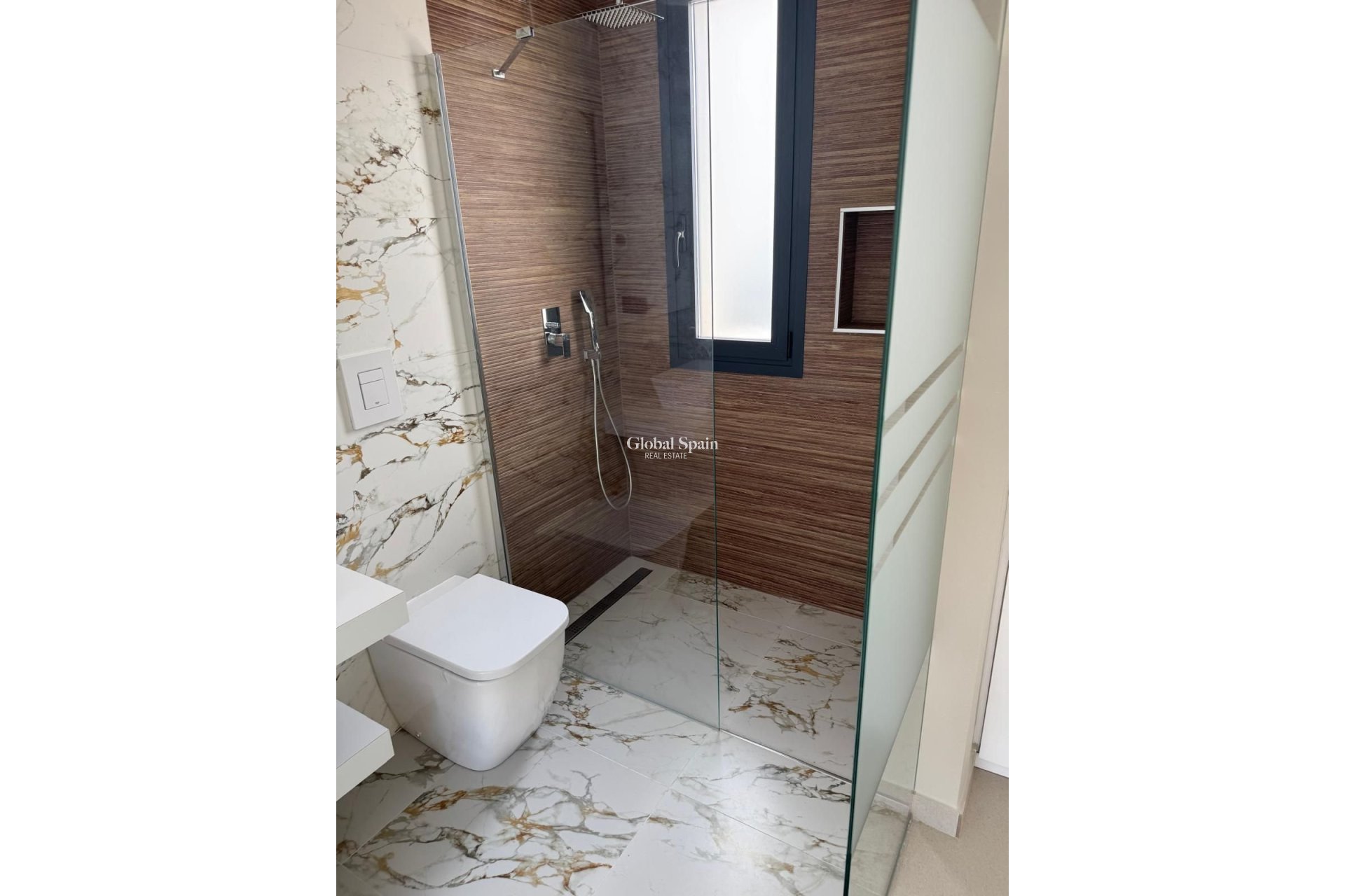 Resale - Villa -
ALGORFA - LA FINCA GOLF / ALGORFA