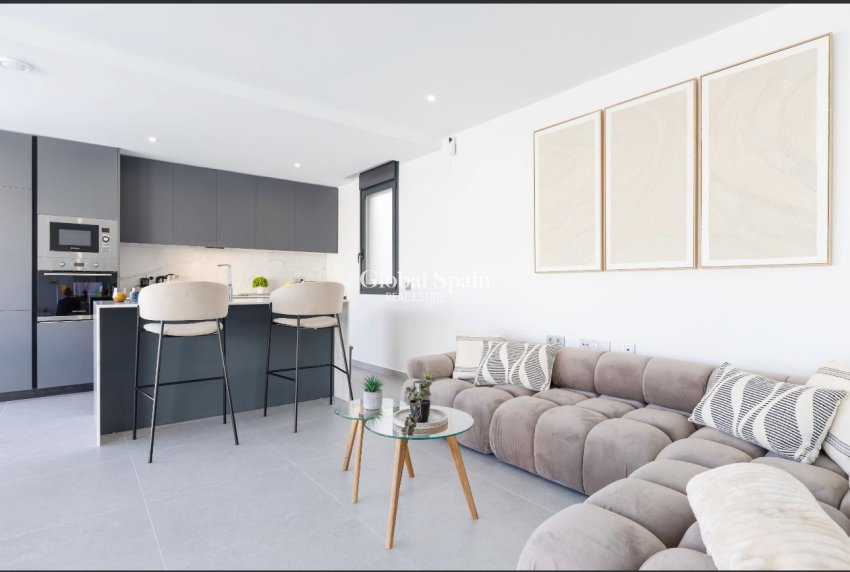 Resale - Villa -
ALGORFA - LA FINCA GOLF / ALGORFA