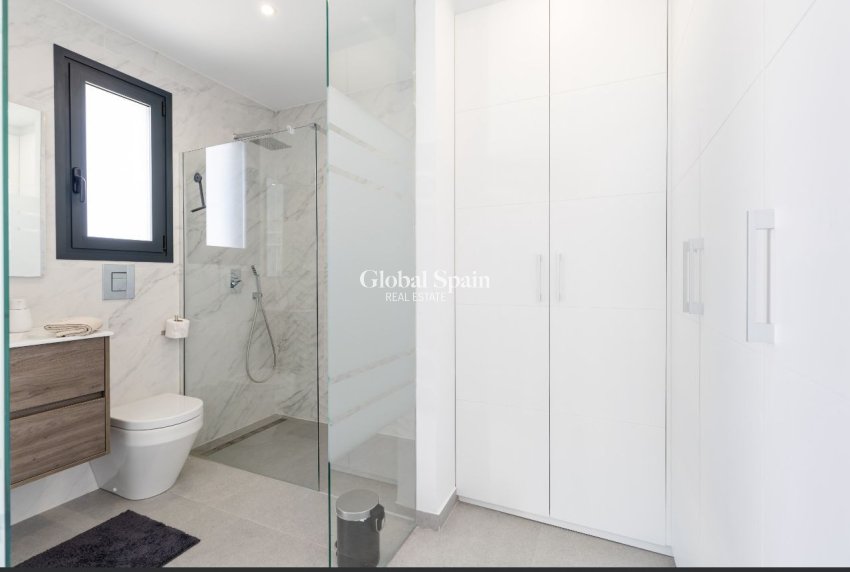 Resale - Villa -
ALGORFA - LA FINCA GOLF / ALGORFA