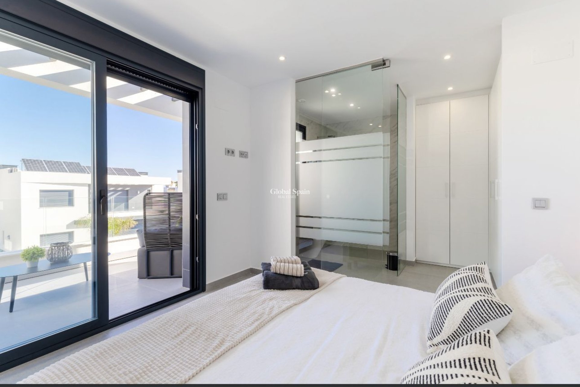 Resale - Villa -
ALGORFA - LA FINCA GOLF / ALGORFA