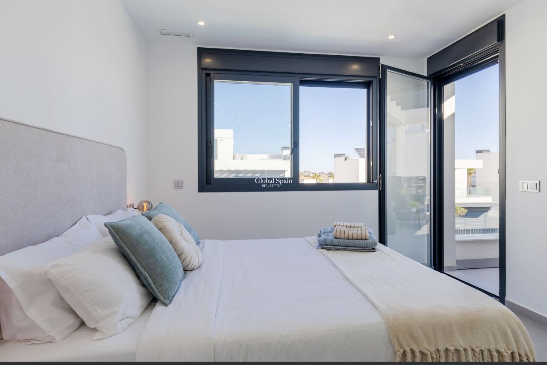 Resale - Villa -
ALGORFA - LA FINCA GOLF / ALGORFA