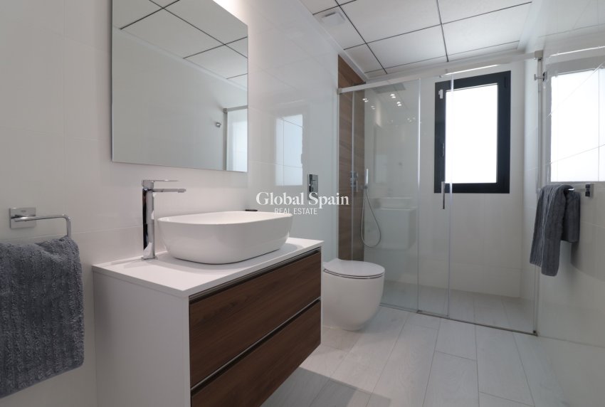 Resale - VILLA -
Algorfa - La Finca Golf Resort
