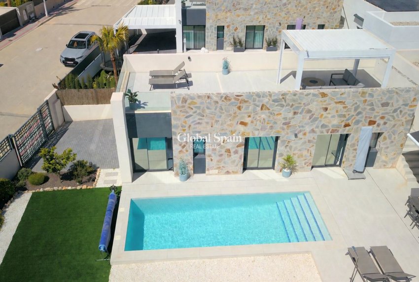 Resale - VILLA -
Algorfa - La Finca Golf Resort