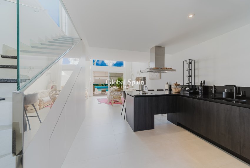 Resale - Villa -
Algorfa - La Finca Golf