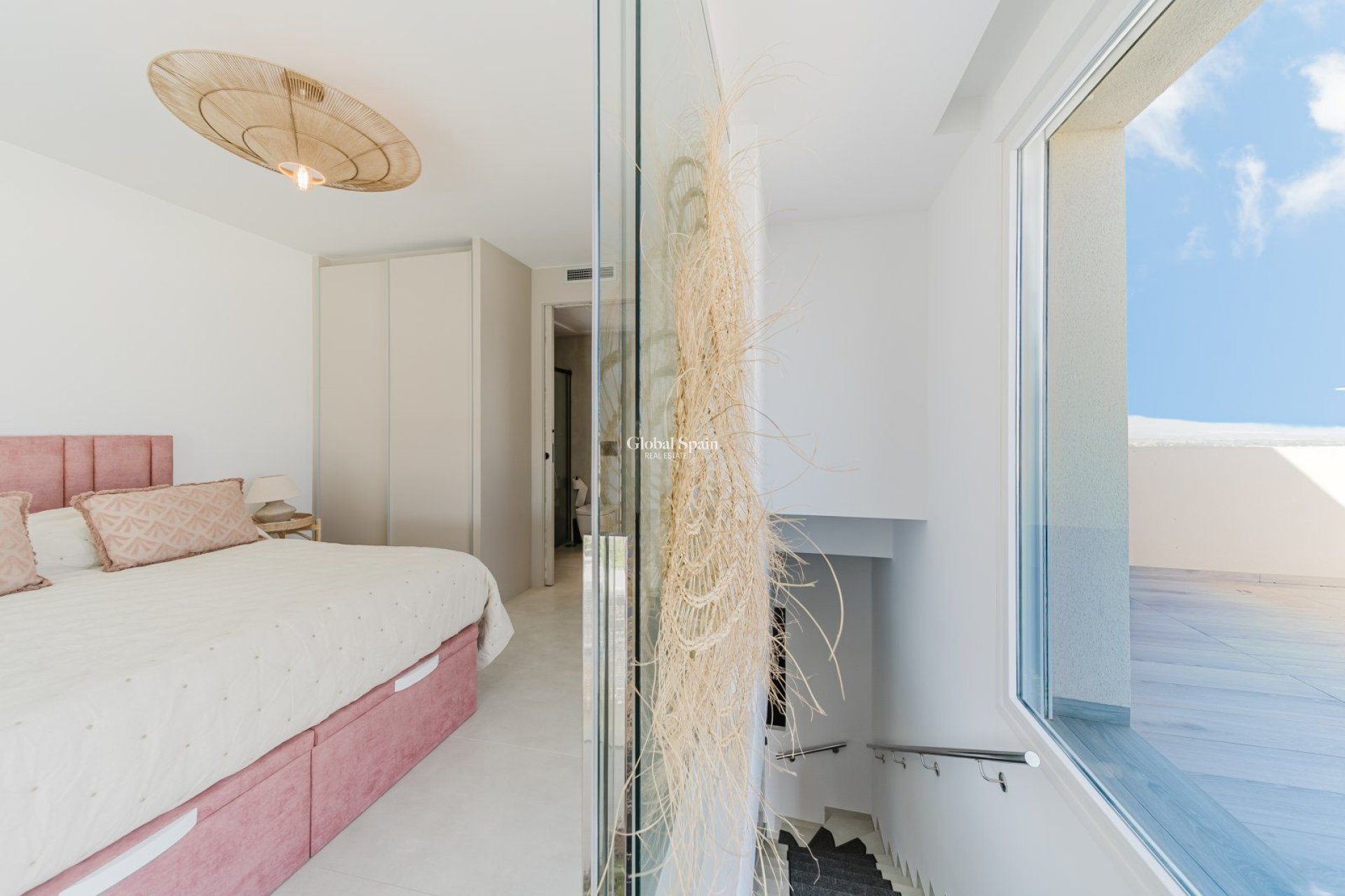 Resale - VILLA -
ALGORFA - La Finca Golf