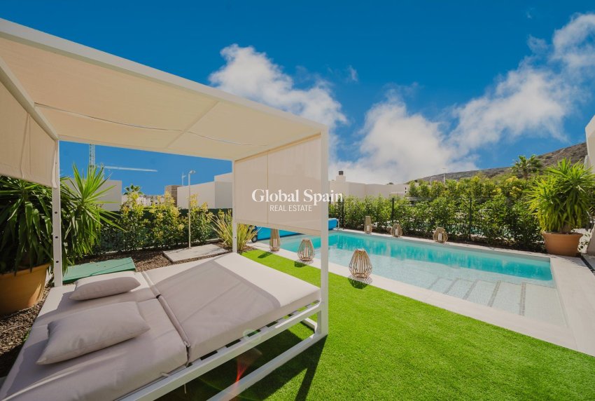 Resale - VILLA -
ALGORFA - La Finca Golf