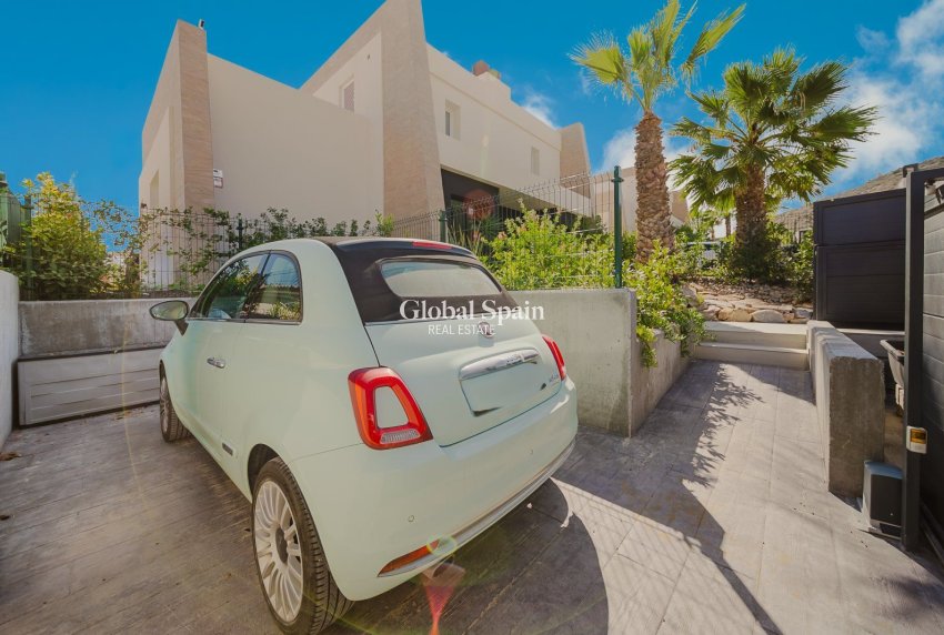 Resale - VILLA -
ALGORFA - La Finca Golf