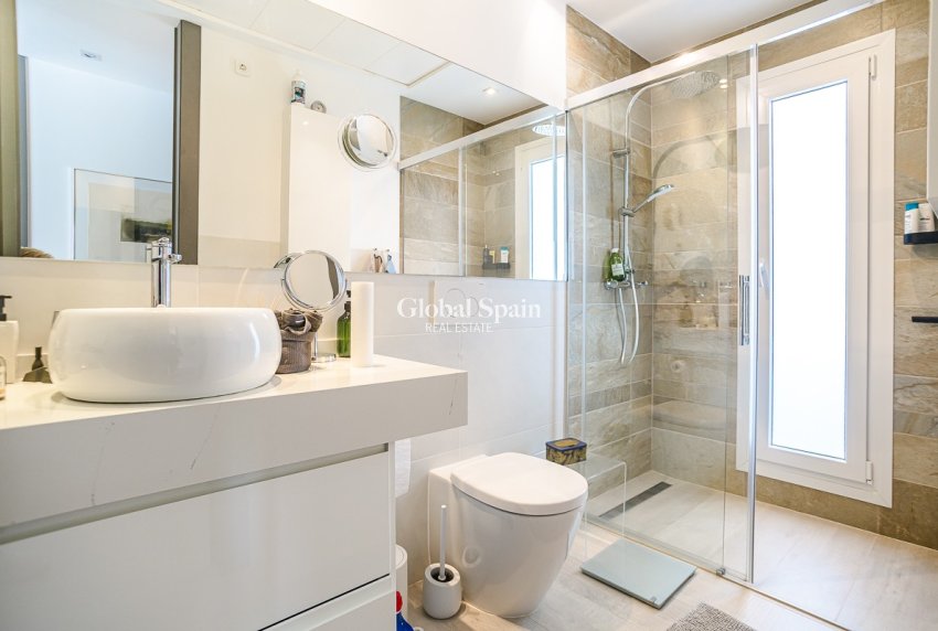 Resale - VILLA -
ALGORFA - La Finca Golf