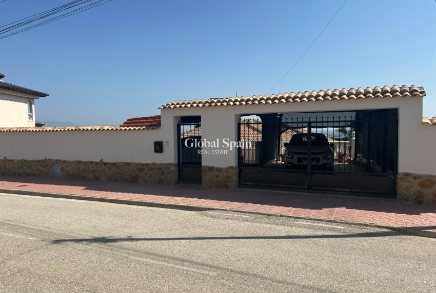 Resale - Villa -
ALGORFA - Lomas de Juliana