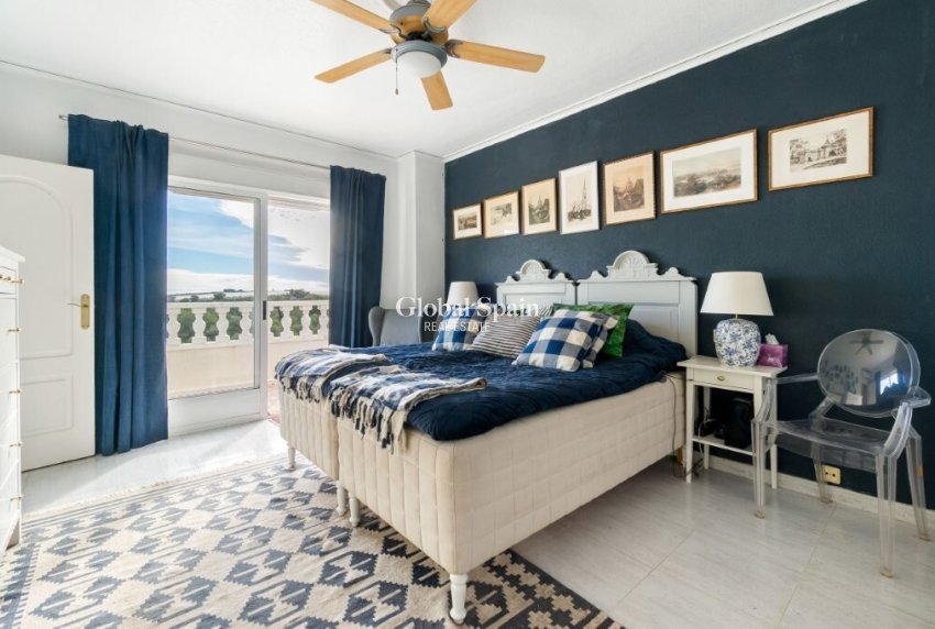 Resale - VILLA -
ALGORFA - Montemar