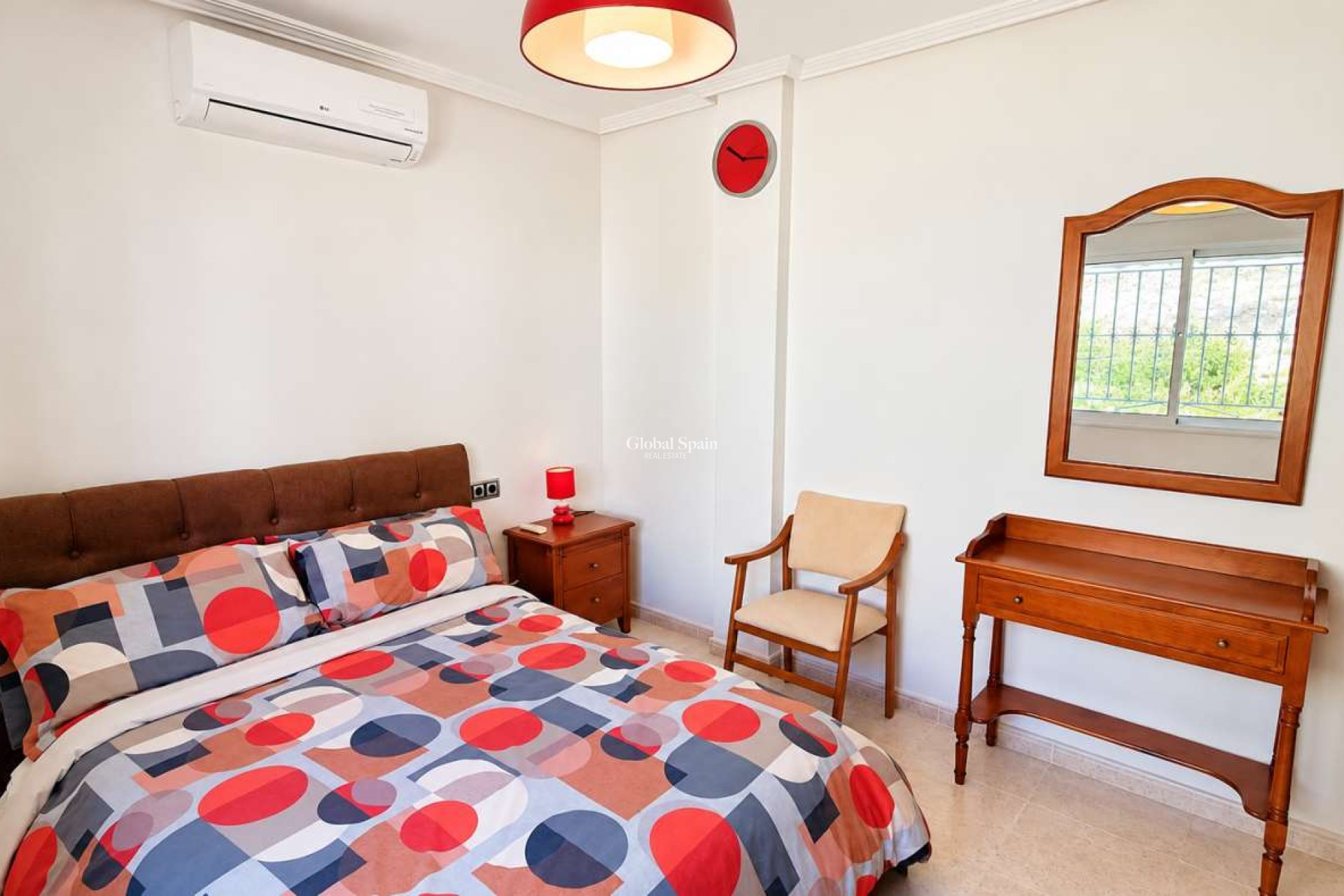 Resale - VILLA -
ALGORFA - Montemar