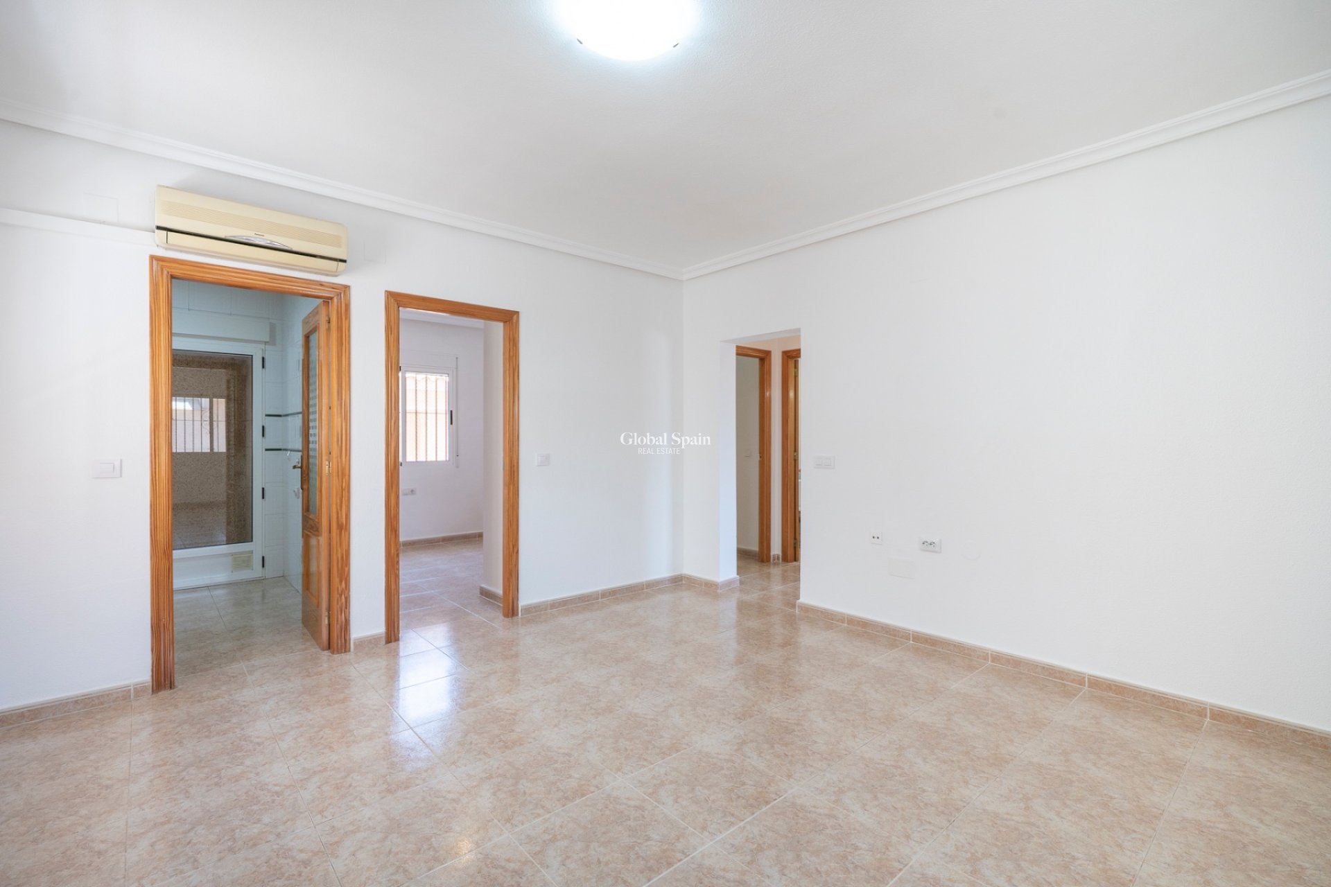 Resale - Villa -
ALGORFA