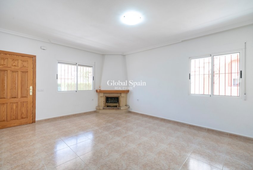 Resale - Villa -
ALGORFA