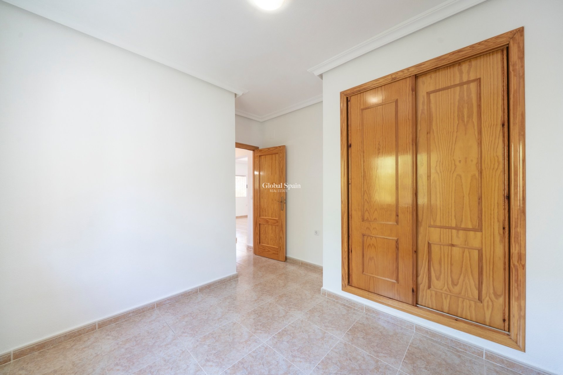 Resale - Villa -
ALGORFA