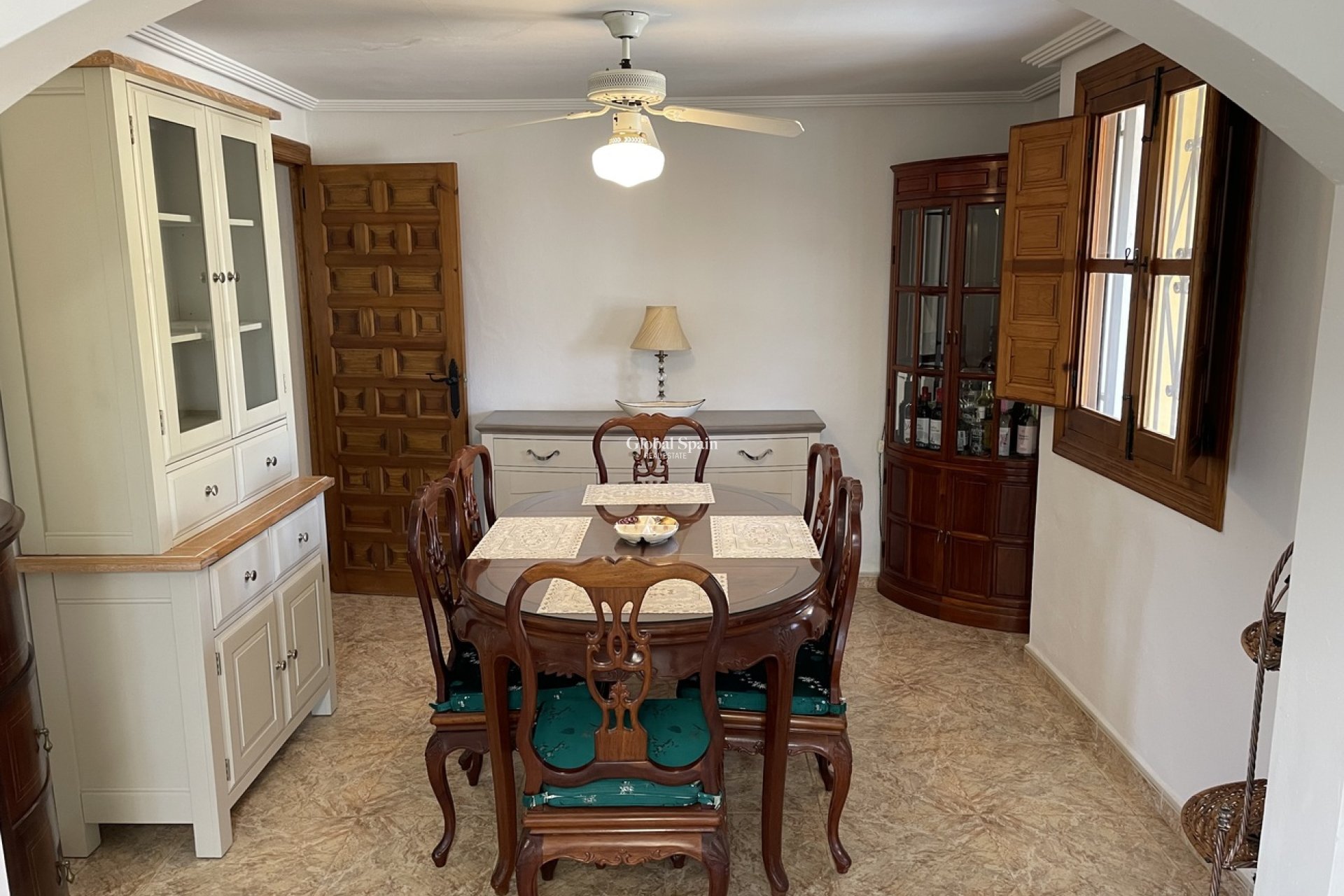 Resale - VILLA -
ALHAMA DE MURCIA - Inland