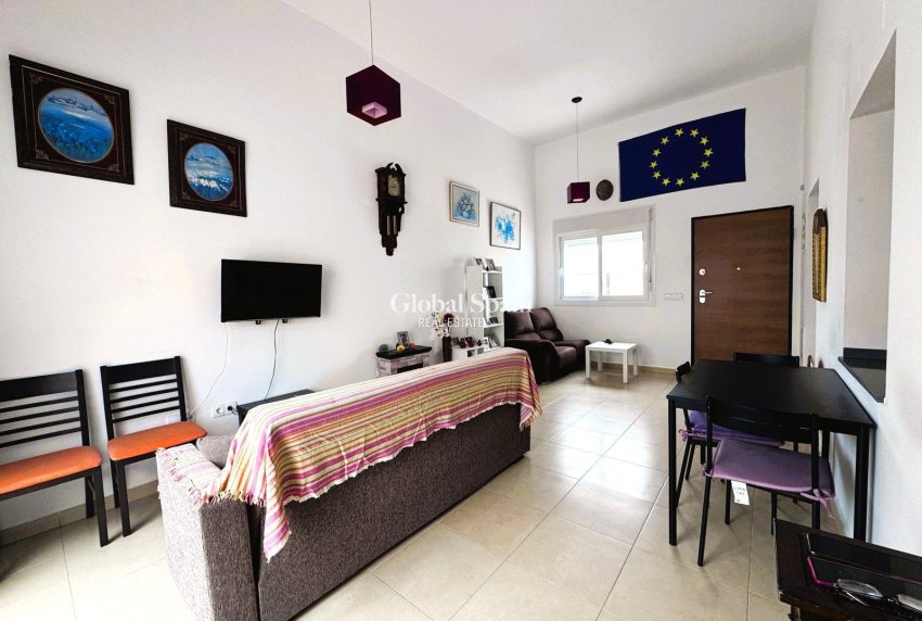 Resale - VILLA -
ALHAMA DE MURCIA