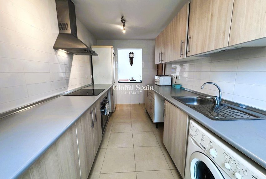 Resale - VILLA -
ALHAMA DE MURCIA