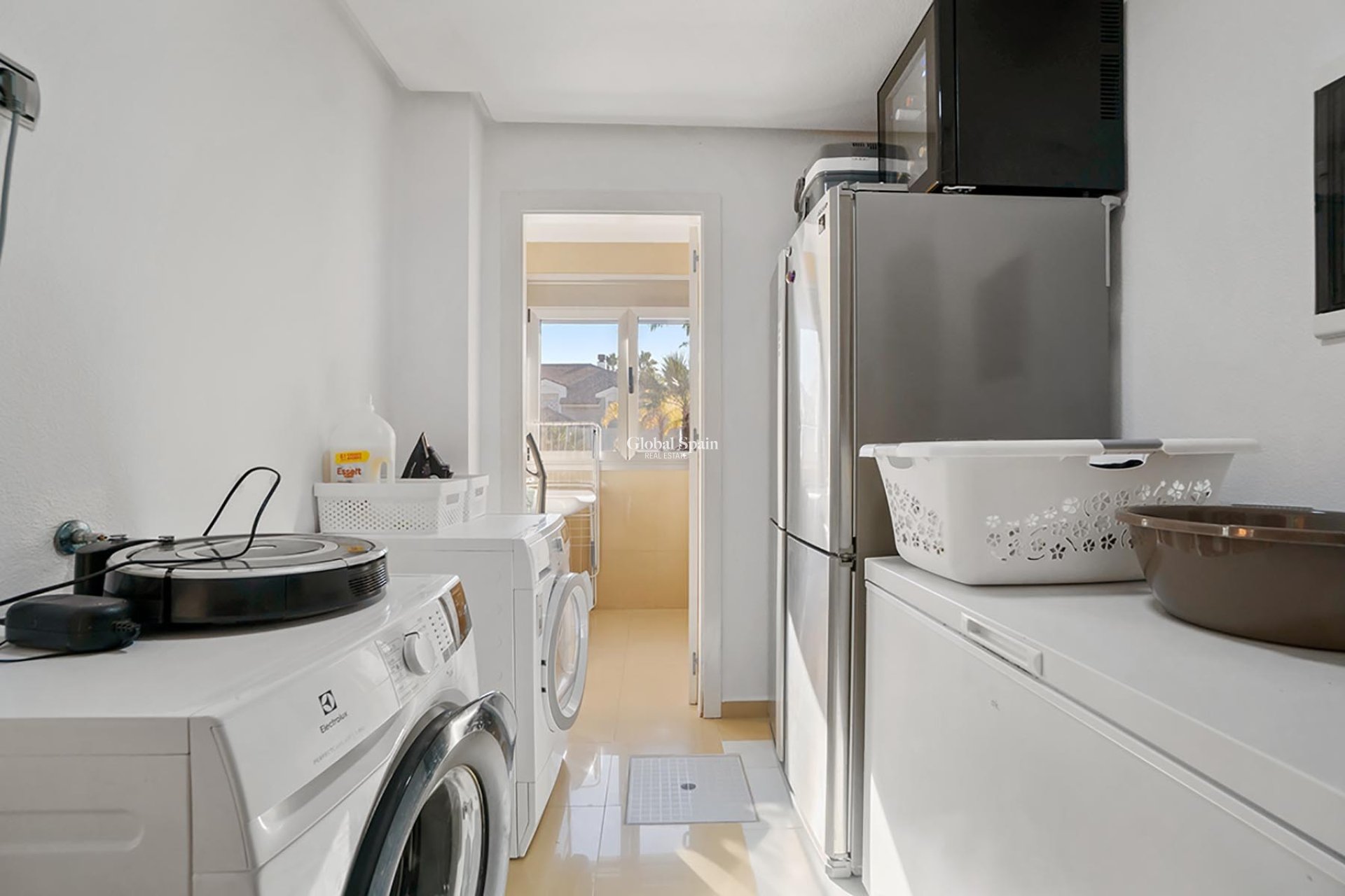 Resale - Villa -
ALICANTE - CAMPOAMOR