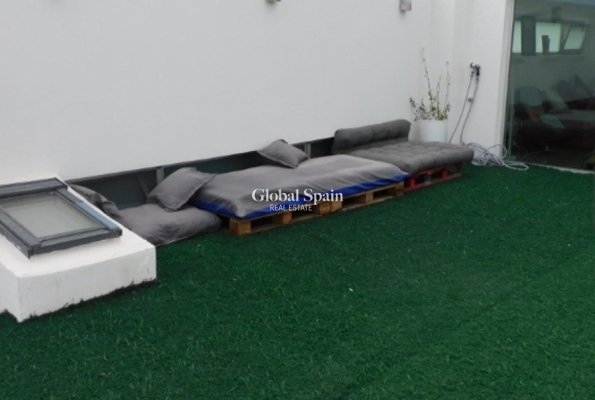 Resale - VILLA -
ALICANTE - Costa Blanca