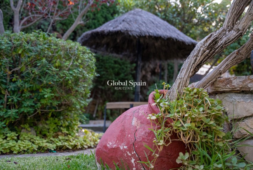 Resale - VILLA -
ALICANTE - Costa Blanca