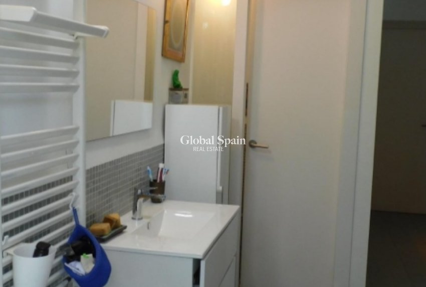 Resale - VILLA -
ALICANTE - Costa Blanca