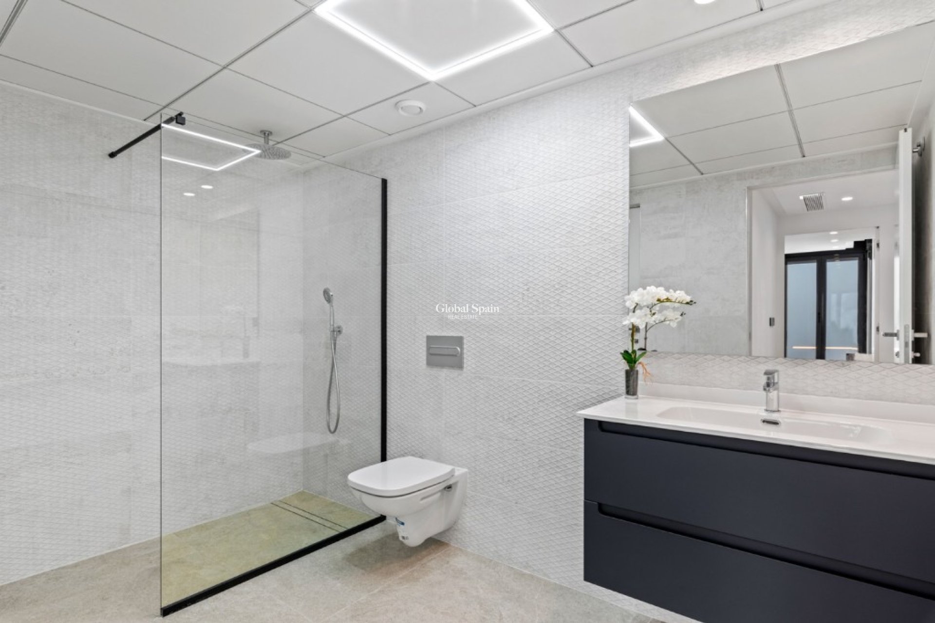 Resale - Villa -
ALICANTE - El Campello