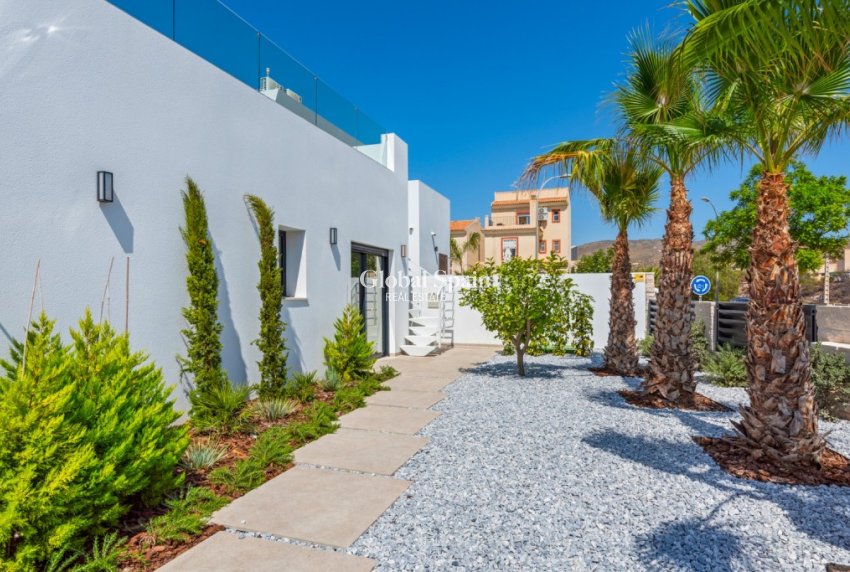 Resale - Villa -
ALICANTE - El Campello