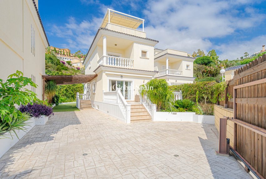 Resale - VILLA -
ALICANTE - El Campello