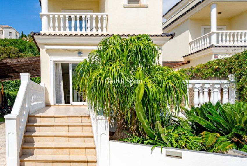 Resale - VILLA -
ALICANTE - El Campello