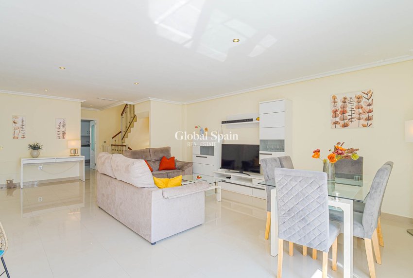Resale - VILLA -
ALICANTE - El Campello
