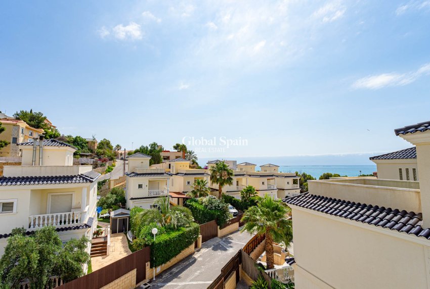 Resale - VILLA -
ALICANTE - El Campello