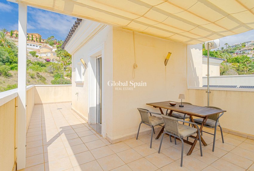 Resale - VILLA -
ALICANTE - El Campello