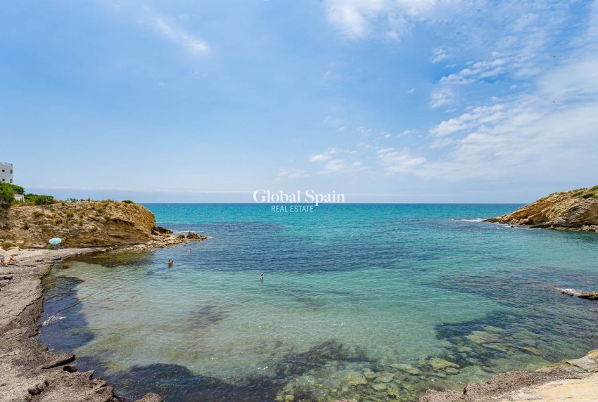 Resale - VILLA -
ALICANTE - El Campello