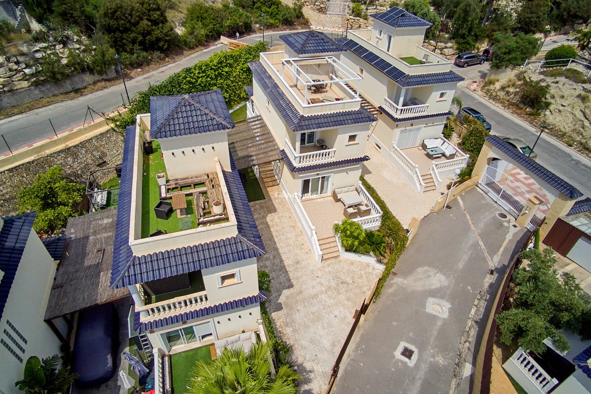 Resale - VILLA -
ALICANTE - El Campello