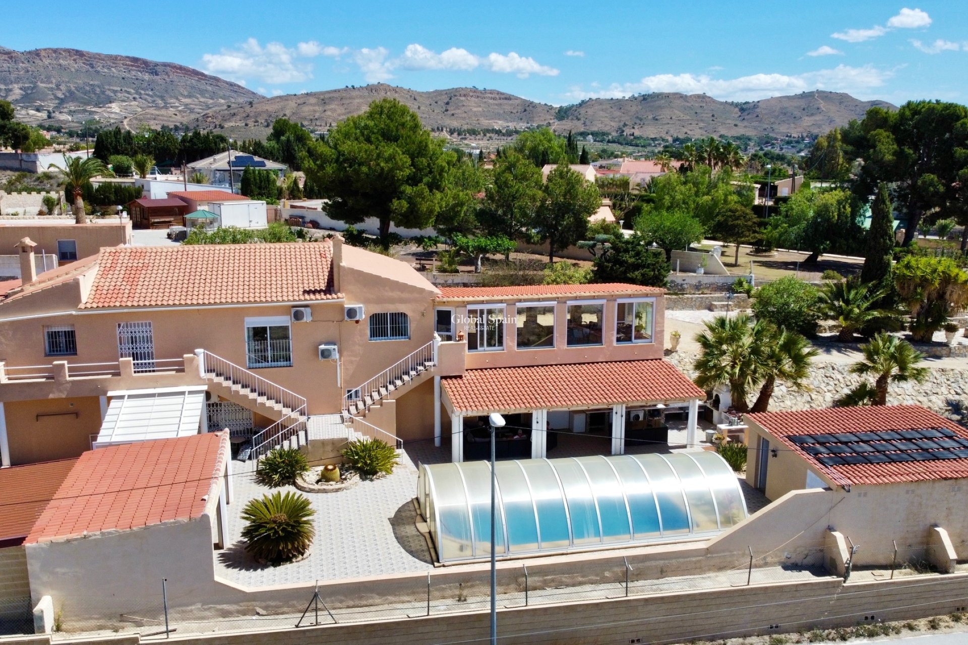 Resale - Villa -
ALICANTE - San Vicente del Raspeig