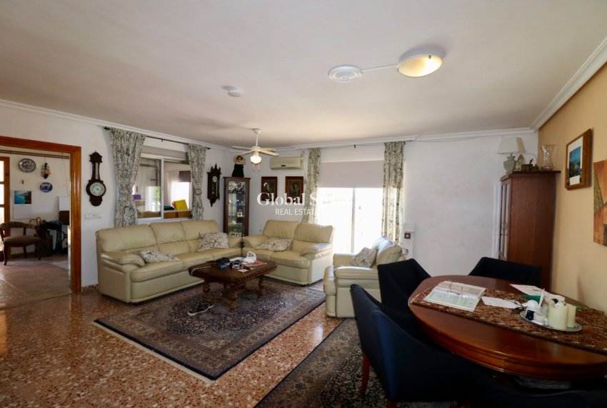 Resale - Villa -
ALICANTE - San Vicente del Raspeig