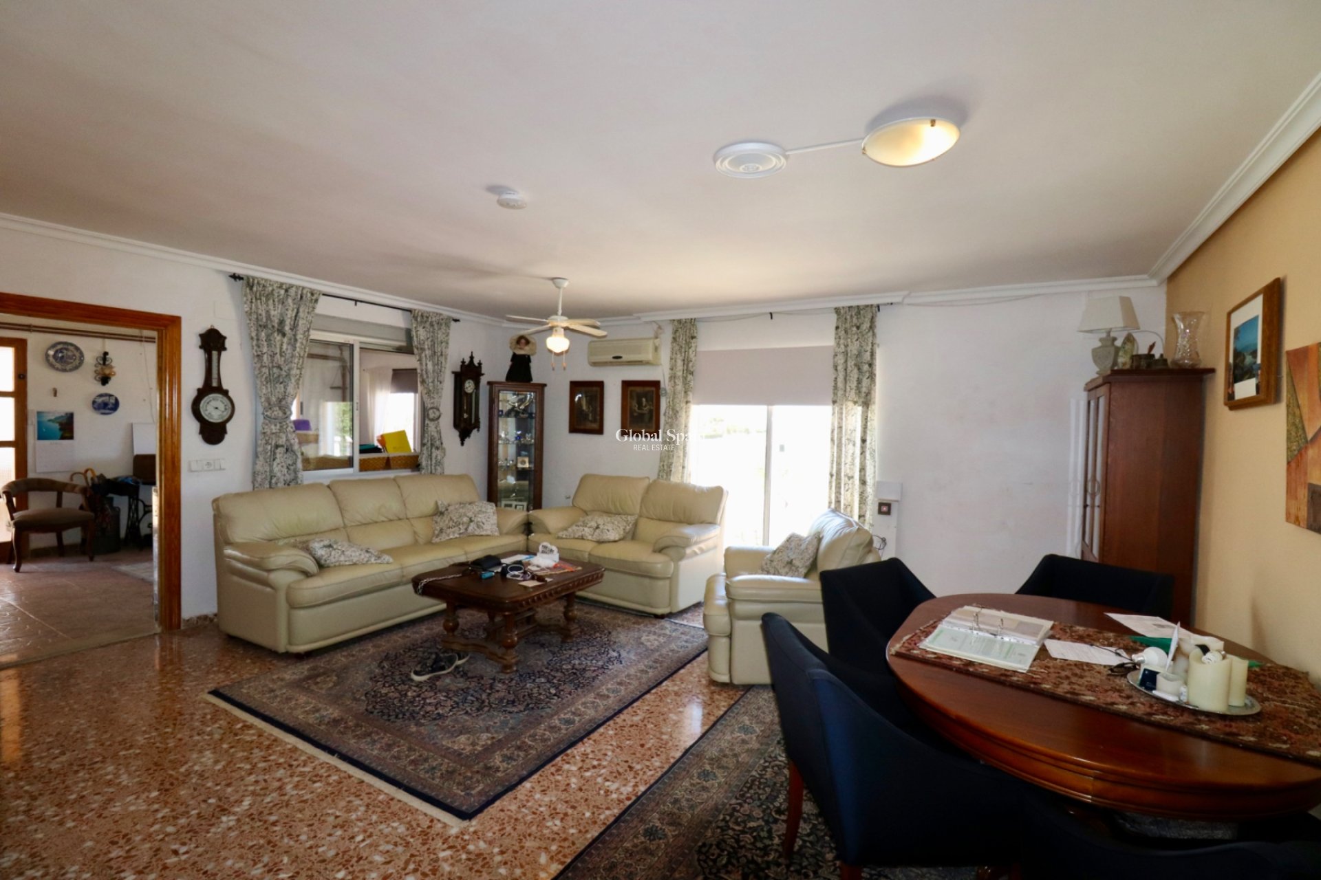 Resale - Villa -
ALICANTE - San Vicente del Raspeig