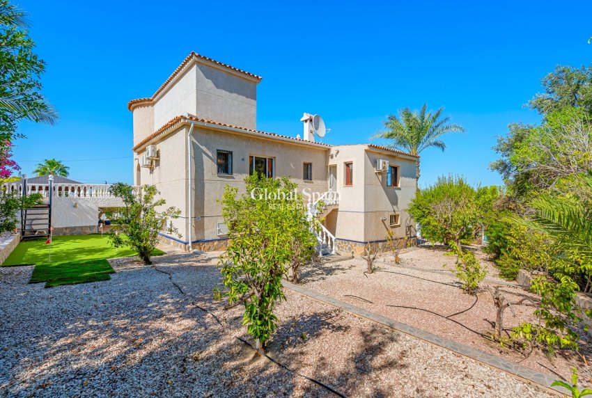 Resale - VILLA -
ALMORADÍ - Inland