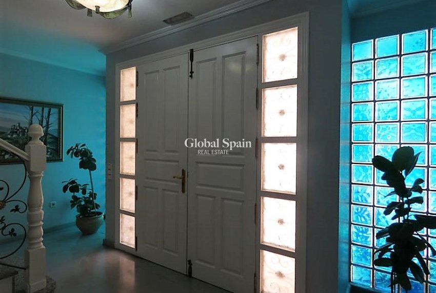 Resale - VILLA -
ALMORADÍ - Inland