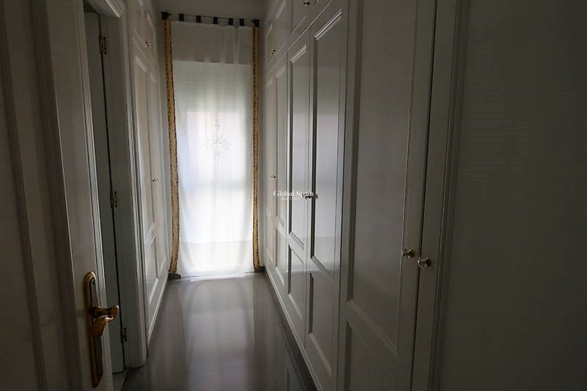 Resale - VILLA -
ALMORADÍ - Inland