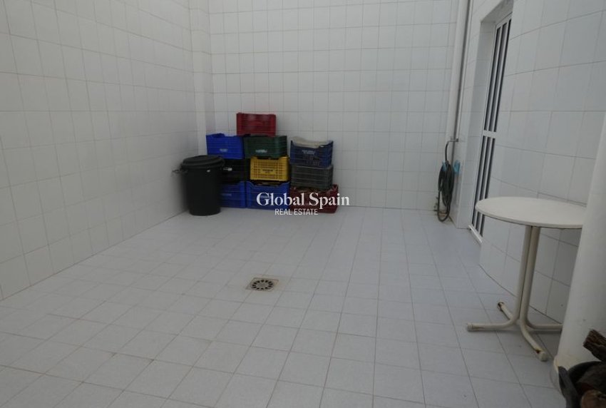 Resale - VILLA -
ALMORADÍ - Inland