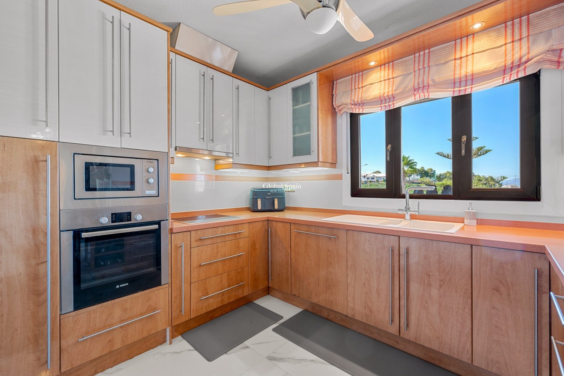 Resale - VILLA -
ALMORADÍ - Inland