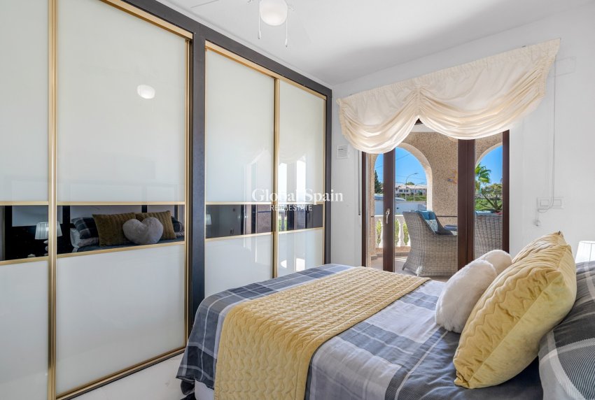 Resale - VILLA -
ALMORADÍ - Inland