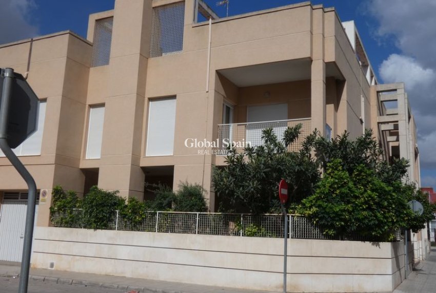 Resale - VILLA -
ALMORADÍ - Inland