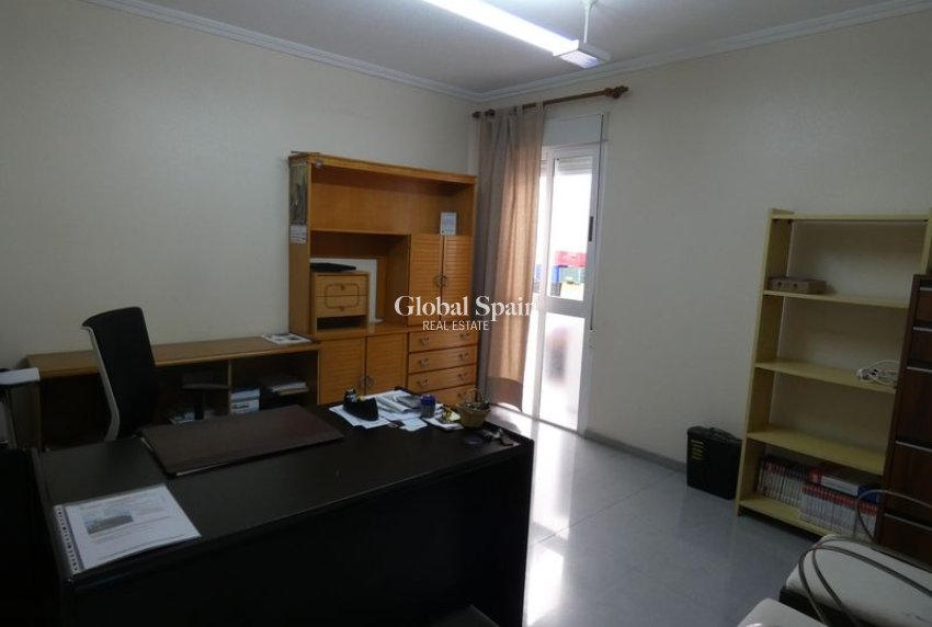 Resale - VILLA -
ALMORADÍ - Inland